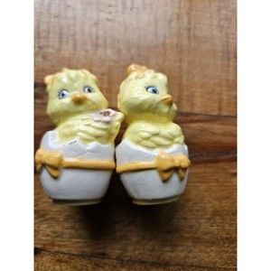 Vintage Ducky Salt And Pepper Easter